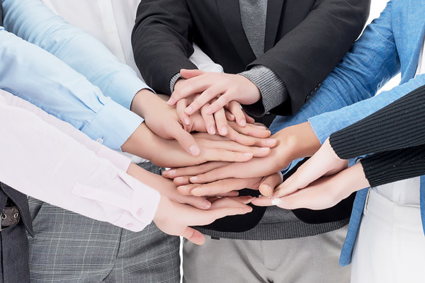 變革中的企業(yè)如何對待持不同態(tài)度的人？