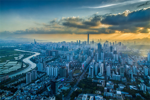 精準(zhǔn)把握市場(chǎng)脈搏，制定經(jīng)營(yíng)計(jì)劃，引領(lǐng)企業(yè)搶占先機(jī)