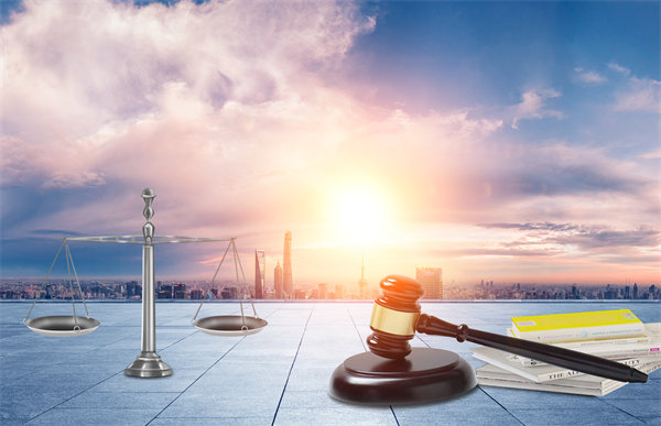 薪酬管理中如何確保合法合規(guī)，避免法律風(fēng)險？