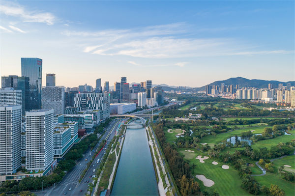 深圳精益生產(chǎn)咨詢公司如何幫助企業(yè)實(shí)現(xiàn)生產(chǎn)流程優(yōu)化？