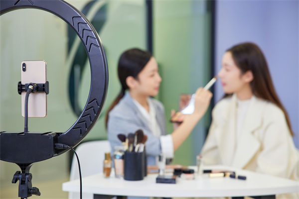 營銷咨詢公司的全球化服務(wù)如何助企業(yè)開拓國際市場？