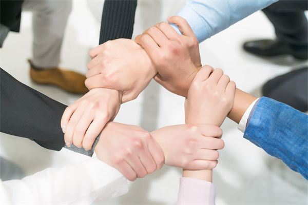 高效團(tuán)隊打造秘訣：企業(yè)管理中的領(lǐng)導(dǎo)力藝術(shù)何在？